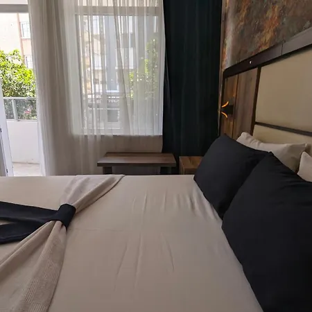 Ramona Kale Hotel